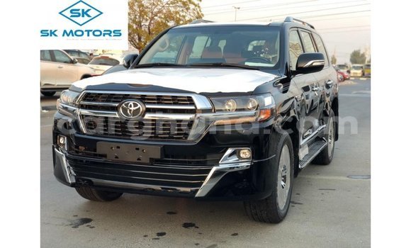 Sayi Imported Toyota Land Cruiser White Mota in Import - Dubai a Ashanti Sayi Imported Toyota Land Cruiser White Mota in Import - Dubai a Ashanti