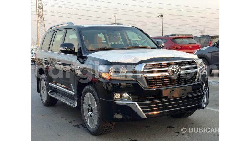 Big with watermark toyota land cruiser ashanti import dubai 11689