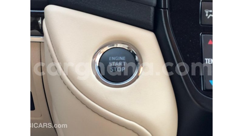 Big with watermark toyota land cruiser ashanti import dubai 11689