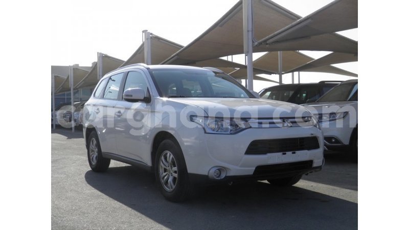 Big with watermark mitsubishi outlander ashanti import dubai 11700