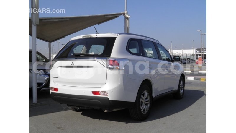 Big with watermark mitsubishi outlander ashanti import dubai 11700