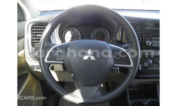 Buy Import Mitsubishi Outlander White Car in Import - Dubai in Ashanti Buy Import Mitsubishi Outlander White Car in Import - Dubai in Ashanti
