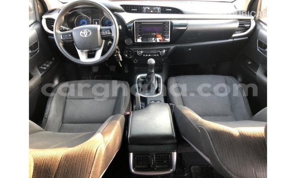 Sayi Imported Toyota Hilux White Mota in Import - Dubai a Ashanti Sayi Imported Toyota Hilux White Mota in Import - Dubai a Ashanti