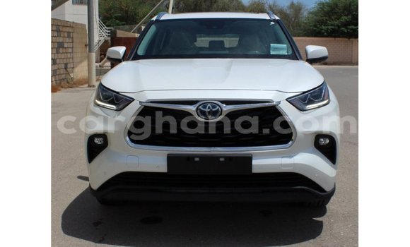 Sayi Imported Toyota Highlander White Mota in Import - Dubai a Ashanti Sayi Imported Toyota Highlander White Mota in Import - Dubai a Ashanti