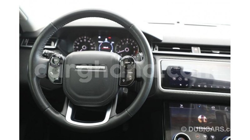 Big with watermark land rover range rover ashanti import dubai 11731