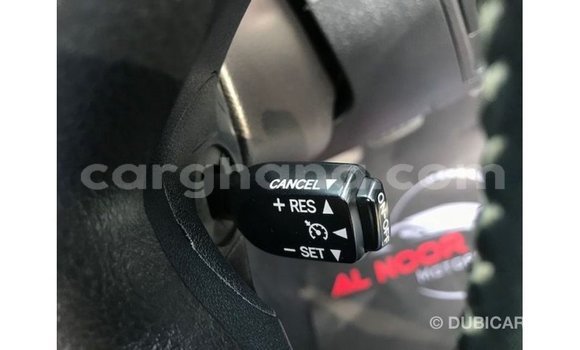 Ra Imported Toyota Land Cruiser funfun Ọkọ̀ in Import - Dubai ni Ashanti Ra Imported Toyota Land Cruiser funfun Ọkọ̀ in Import - Dubai ni Ashanti