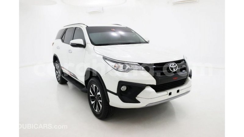 Big with watermark toyota fortuner ashanti import dubai 11770