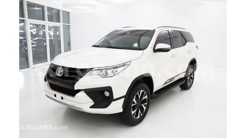 Big with watermark toyota fortuner ashanti import dubai 11770