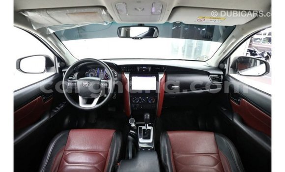 Ra Imported Toyota Fortuner funfun Ọkọ̀ in Import - Dubai ni Ashanti Ra Imported Toyota Fortuner funfun Ọkọ̀ in Import - Dubai ni Ashanti