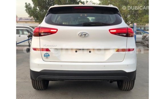 Sayi Imported Hyundai Tucson White Mota in Import - Dubai a Ashanti Sayi Imported Hyundai Tucson White Mota in Import - Dubai a Ashanti