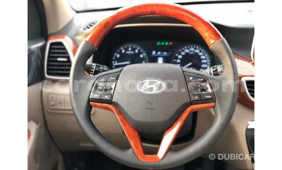 Sayi Imported Hyundai Tucson White Mota in Import - Dubai a Ashanti Sayi Imported Hyundai Tucson White Mota in Import - Dubai a Ashanti