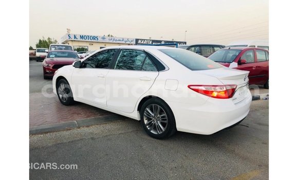 Ra Imported Toyota Camry funfun Ọkọ̀ in Import - Dubai ni Ashanti Ra Imported Toyota Camry funfun Ọkọ̀ in Import - Dubai ni Ashanti