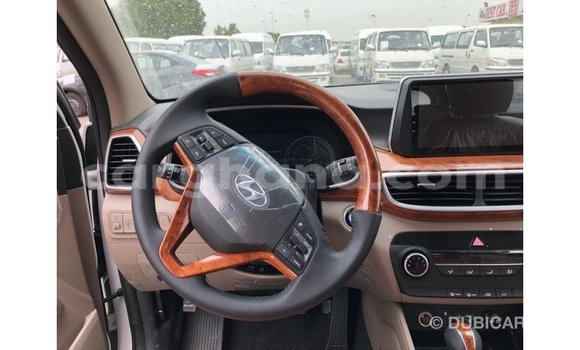 Sayi Imported Hyundai Tucson White Mota in Import - Dubai a Ashanti Sayi Imported Hyundai Tucson White Mota in Import - Dubai a Ashanti