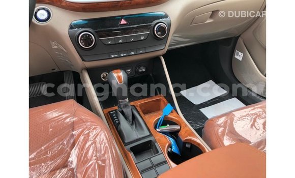 Sayi Imported Hyundai Tucson White Mota in Import - Dubai a Ashanti Sayi Imported Hyundai Tucson White Mota in Import - Dubai a Ashanti