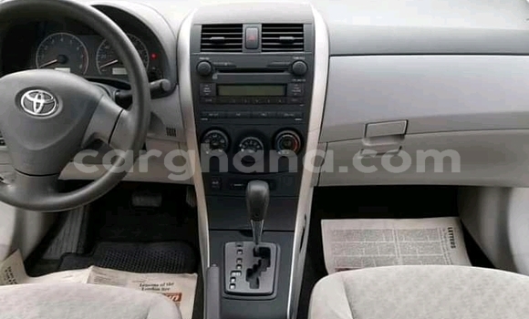 Sayi Na hannu Toyota Corolla Azurfa Mota in Atebubu–Amantin a Brong-Ahafo Sayi Na hannu Toyota Corolla Azurfa Mota in Atebubu–Amantin a Brong-Ahafo