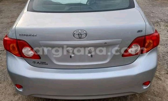 Sayi Na hannu Toyota Corolla Azurfa Mota in Atebubu–Amantin a Brong-Ahafo Sayi Na hannu Toyota Corolla Azurfa Mota in Atebubu–Amantin a Brong-Ahafo