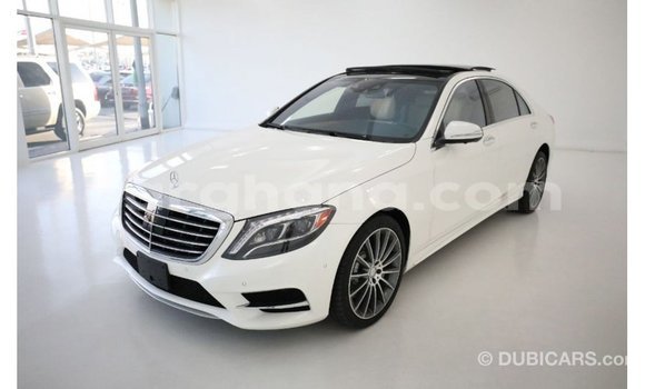 Buy Import Mercedes‒Benz 117 White Truck in Import - Dubai in Ashanti Buy Import Mercedes‒Benz 117 White Truck in Import - Dubai in Ashanti