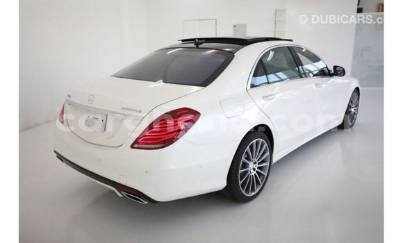 Buy Import Mercedes‒Benz 117 White Truck in Import - Dubai in Ashanti Buy Import Mercedes‒Benz 117 White Truck in Import - Dubai in Ashanti