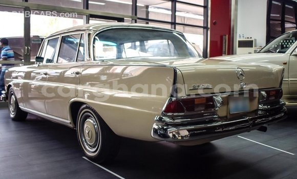 Buy Import Mercedes‒Benz 230 White Car in Import - Dubai in Ashanti Buy Import Mercedes‒Benz 230 White Car in Import - Dubai in Ashanti