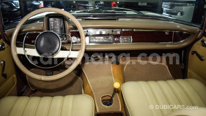 Big with watermark mercedes benz 230 ashanti import dubai 11820