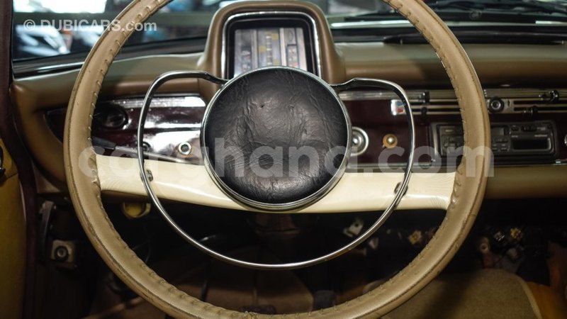 Big with watermark mercedes benz 230 ashanti import dubai 11820