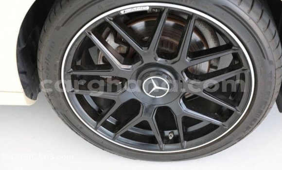 Ra Imported Mercedes‒Benz 2024 Alagara Ọkọ̀ akẹ́rù ńlá in Import - Dubai ni Ashanti Ra Imported Mercedes‒Benz 2024 Alagara Ọkọ̀ akẹ́rù ńlá in Import - Dubai ni Ashanti