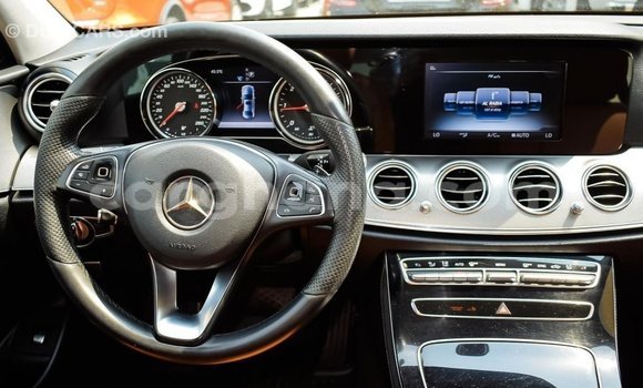 Ra Imported Mercedes‒Benz 2024 Alagara Ọkọ̀ akẹ́rù ńlá in Import - Dubai ni Ashanti Ra Imported Mercedes‒Benz 2024 Alagara Ọkọ̀ akẹ́rù ńlá in Import - Dubai ni Ashanti