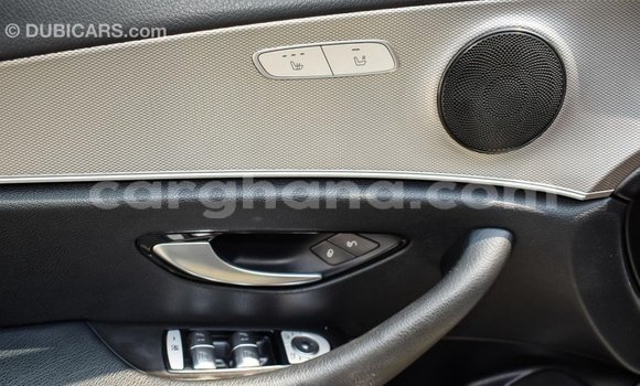 Ra Imported Mercedes‒Benz 2024 Alagara Ọkọ̀ akẹ́rù ńlá in Import - Dubai ni Ashanti Ra Imported Mercedes‒Benz 2024 Alagara Ọkọ̀ akẹ́rù ńlá in Import - Dubai ni Ashanti