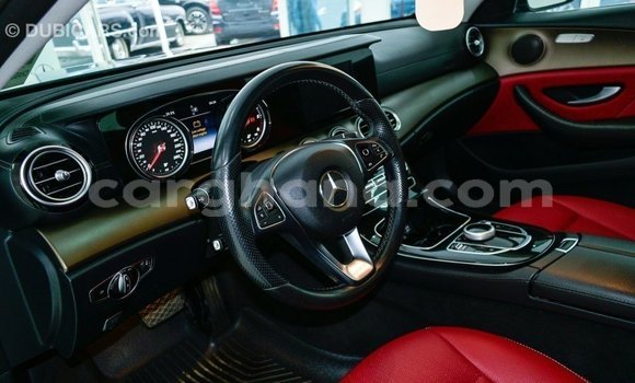 Buy Import Mercedes‒Benz 1117 Black Truck in Import - Dubai in Ashanti Buy Import Mercedes‒Benz 1117 Black Truck in Import - Dubai in Ashanti
