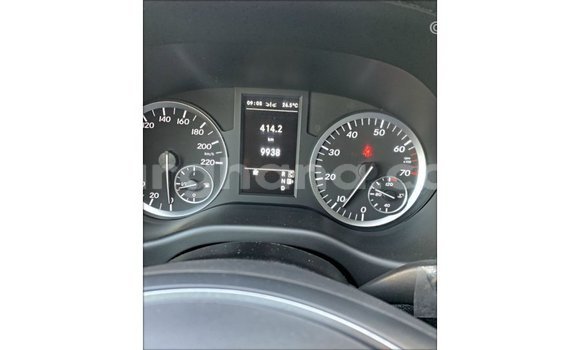 Ra Imported Mercedes‒Benz Vito Black Ọkọ̀ akẹ́rù ńlá in Import - Dubai ni Ashanti Ra Imported Mercedes‒Benz Vito Black Ọkọ̀ akẹ́rù ńlá in Import - Dubai ni Ashanti