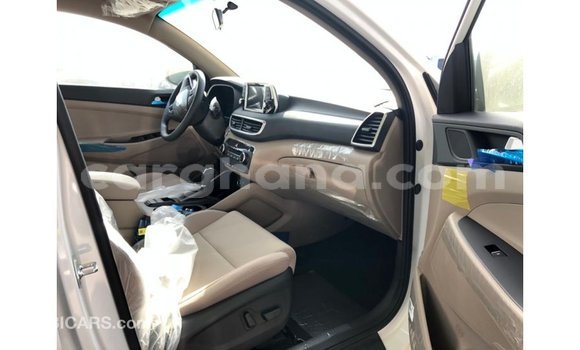 Sayi Imported Hyundai Tucson White Mota in Import - Dubai a Ashanti Sayi Imported Hyundai Tucson White Mota in Import - Dubai a Ashanti
