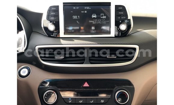 Sayi Imported Hyundai Tucson White Mota in Import - Dubai a Ashanti Sayi Imported Hyundai Tucson White Mota in Import - Dubai a Ashanti
