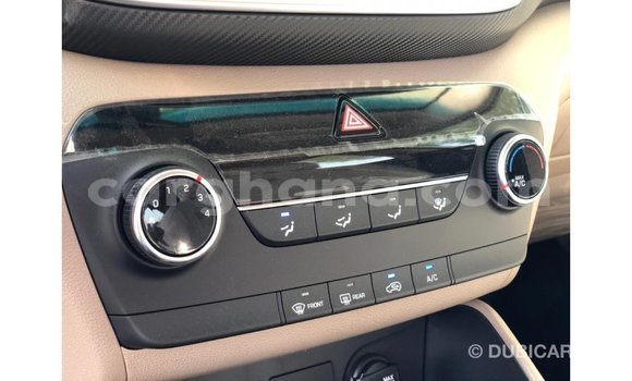 Sayi Imported Hyundai Tucson White Mota in Import - Dubai a Ashanti Sayi Imported Hyundai Tucson White Mota in Import - Dubai a Ashanti