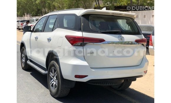Buy Import Toyota Fortuner White Car in Import - Dubai in Ashanti Buy Import Toyota Fortuner White Car in Import - Dubai in Ashanti