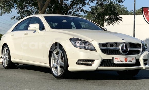 Buy Import Mercedes‒Benz 1117 White Truck in Import - Dubai in Ashanti