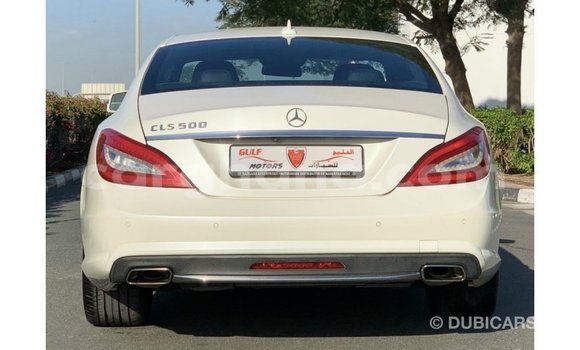 Buy Import Mercedes‒Benz 1117 White Truck in Import - Dubai in Ashanti Buy Import Mercedes‒Benz 1117 White Truck in Import - Dubai in Ashanti
