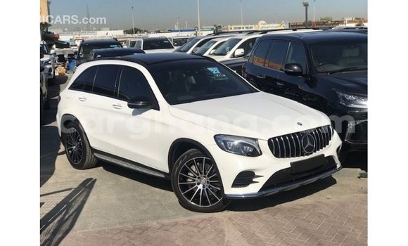 Buy Import Mercedes‒Benz 250 White Car in Import - Dubai in Ashanti Buy Import Mercedes‒Benz 250 White Car in Import - Dubai in Ashanti