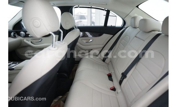 Sayi Imported Mercedes‒Benz 1117 White Babbar mota in Import - Dubai a Ashanti Sayi Imported Mercedes‒Benz 1117 White Babbar mota in Import - Dubai a Ashanti