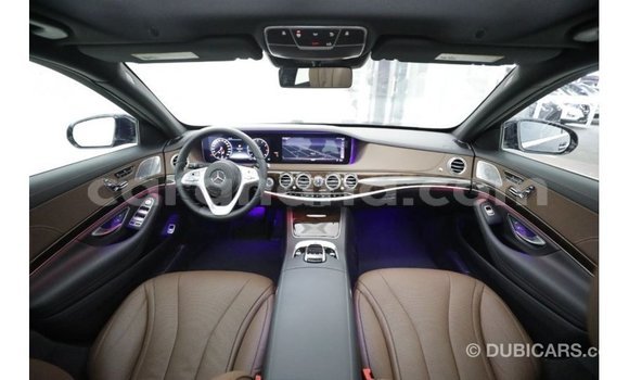 Buy Import Mercedes‒Benz 1117 Blue Truck in Import - Dubai in Ashanti Buy Import Mercedes‒Benz 1117 Blue Truck in Import - Dubai in Ashanti