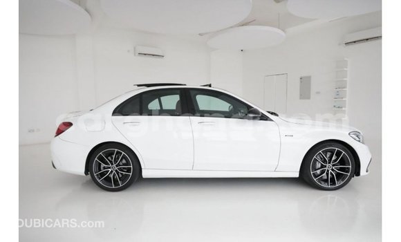 Buy Import Mercedes‒Benz 1117 White Truck in Import - Dubai in Ashanti Buy Import Mercedes‒Benz 1117 White Truck in Import - Dubai in Ashanti