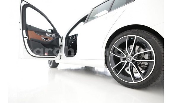 Buy Import Mercedes‒Benz 1117 White Truck in Import - Dubai in Ashanti Buy Import Mercedes‒Benz 1117 White Truck in Import - Dubai in Ashanti