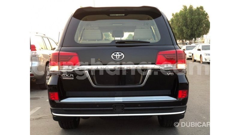 Big with watermark toyota land cruiser ashanti import dubai 11864