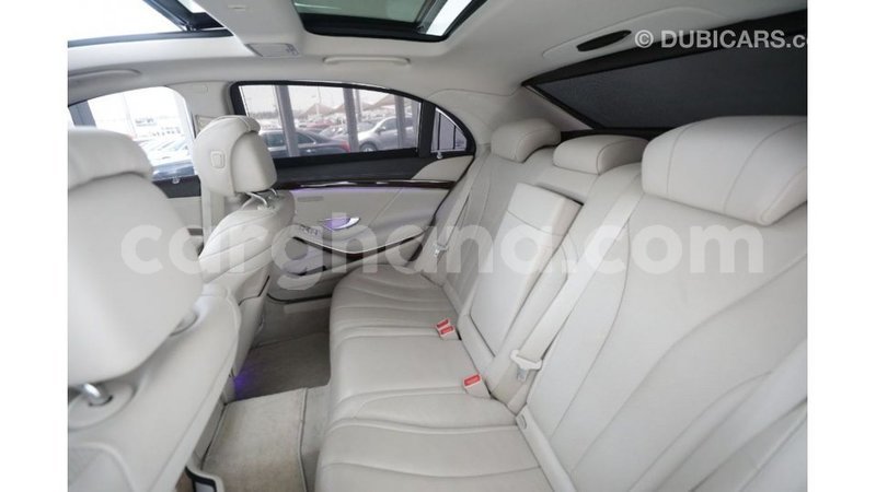 Big with watermark mercedes benz 1117 ashanti import dubai 11871