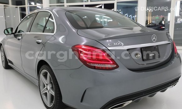 Buy Import Mercedes‒Benz 1117 Other Truck in Import - Dubai in Ashanti Buy Import Mercedes‒Benz 1117 Other Truck in Import - Dubai in Ashanti