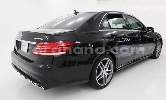 Buy Import Mercedes‒Benz 1117 Black Truck in Import - Dubai in Ashanti Buy Import Mercedes‒Benz 1117 Black Truck in Import - Dubai in Ashanti