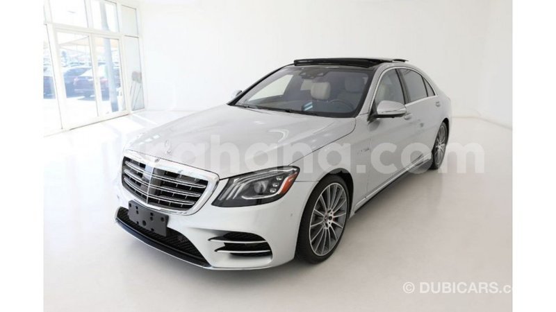 Big with watermark mercedes benz 1117 ashanti import dubai 11878