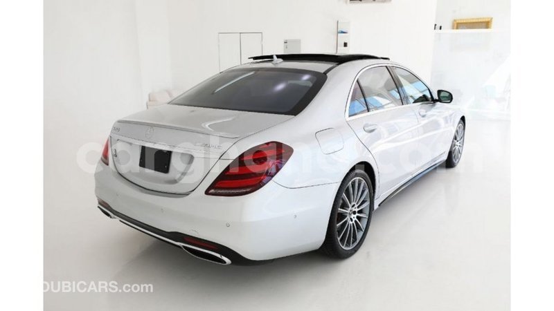 Big with watermark mercedes benz 1117 ashanti import dubai 11878