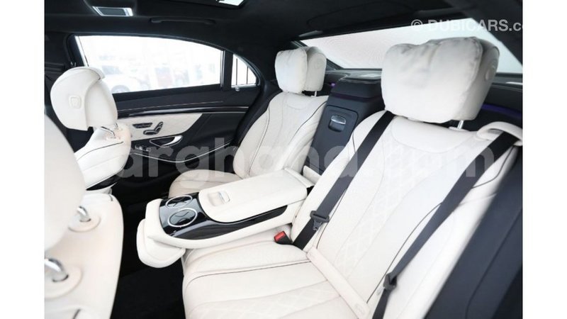 Big with watermark mercedes benz 1117 ashanti import dubai 11878