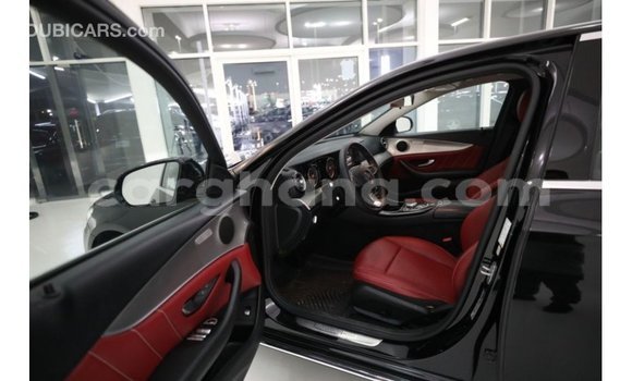 Ra Imported Mercedes‒Benz 1117 Black Ọkọ̀ akẹ́rù ńlá in Import - Dubai ni Ashanti Ra Imported Mercedes‒Benz 1117 Black Ọkọ̀ akẹ́rù ńlá in Import - Dubai ni Ashanti