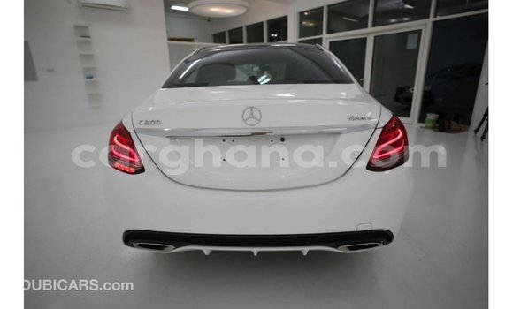 Sayi Imported Mercedes‒Benz 1117 White Babbar mota in Import - Dubai a Ashanti Sayi Imported Mercedes‒Benz 1117 White Babbar mota in Import - Dubai a Ashanti